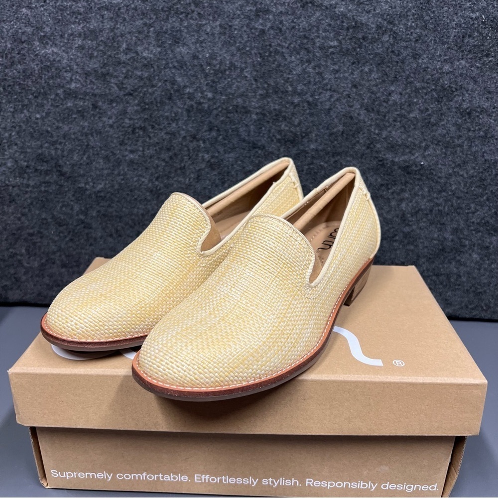 Earth Edna Round Toe Casual Slip-on Flat Loafers Size 5